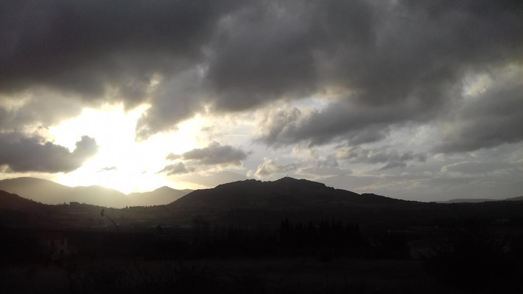 Le Gite De Cristal Proche Bugarach Granes エクステリア 写真